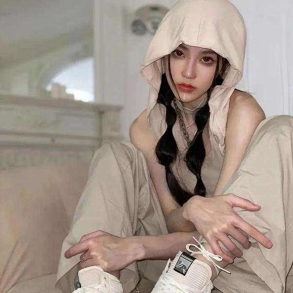 索女·丧尸·机关枪